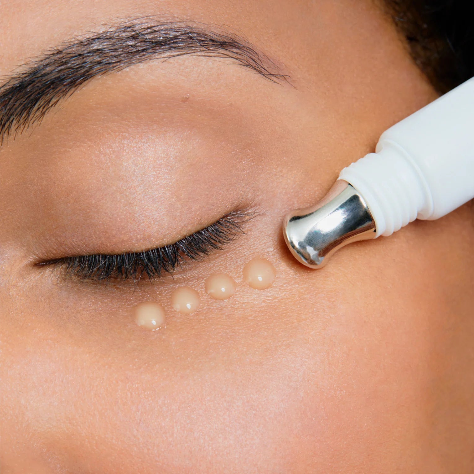 CellUltra Eye Serum-XT – cooling roll-on for revitalized eyes