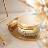 Key ingredients in NIANCE Day Care PERFECT — saccharide isomerate, peptides, Swiss Glacier Complex