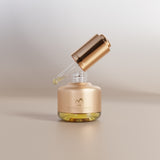 Texture of Golden Caviar L’Essentiel – rich yet light luminous concentrate