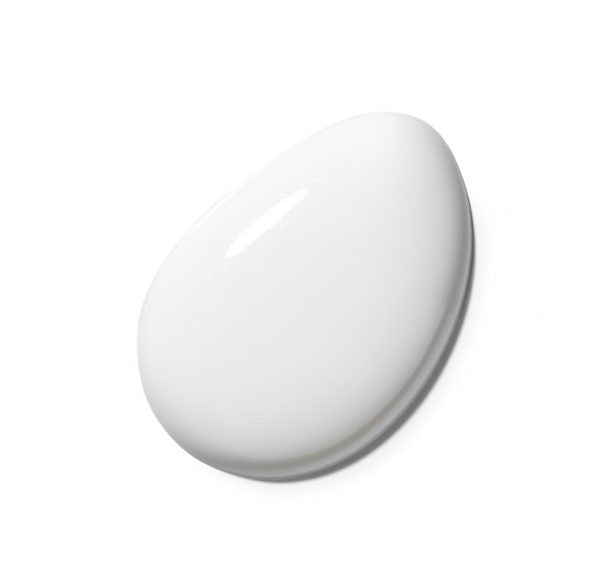 Applying HormeSUN Protect Cream SPF30 – daily sun protection for face & neck