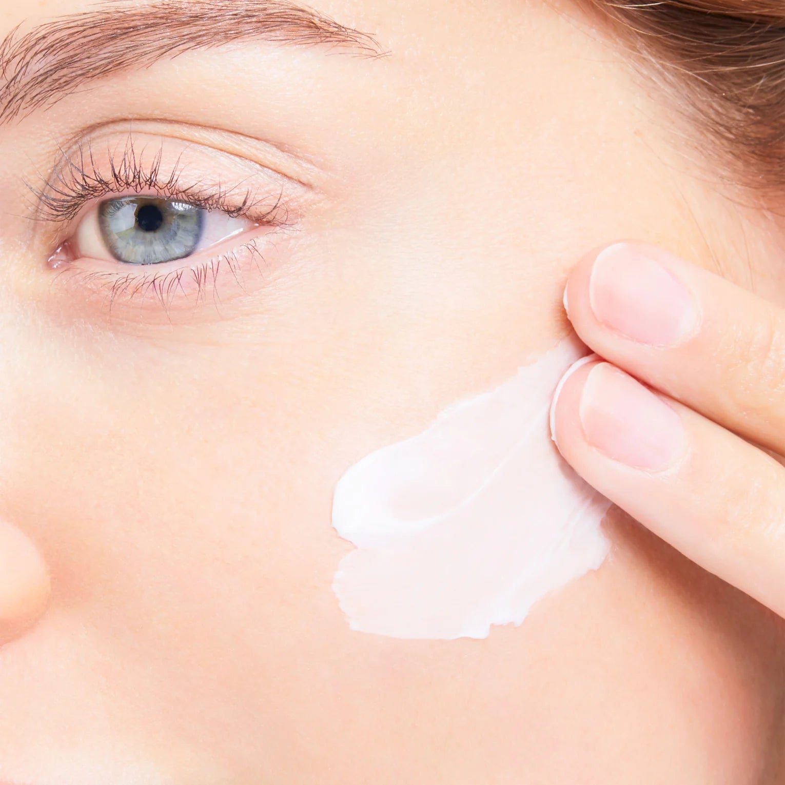 Swiss cellular emulsion – Ultra Vital Light for radiant, firm skin